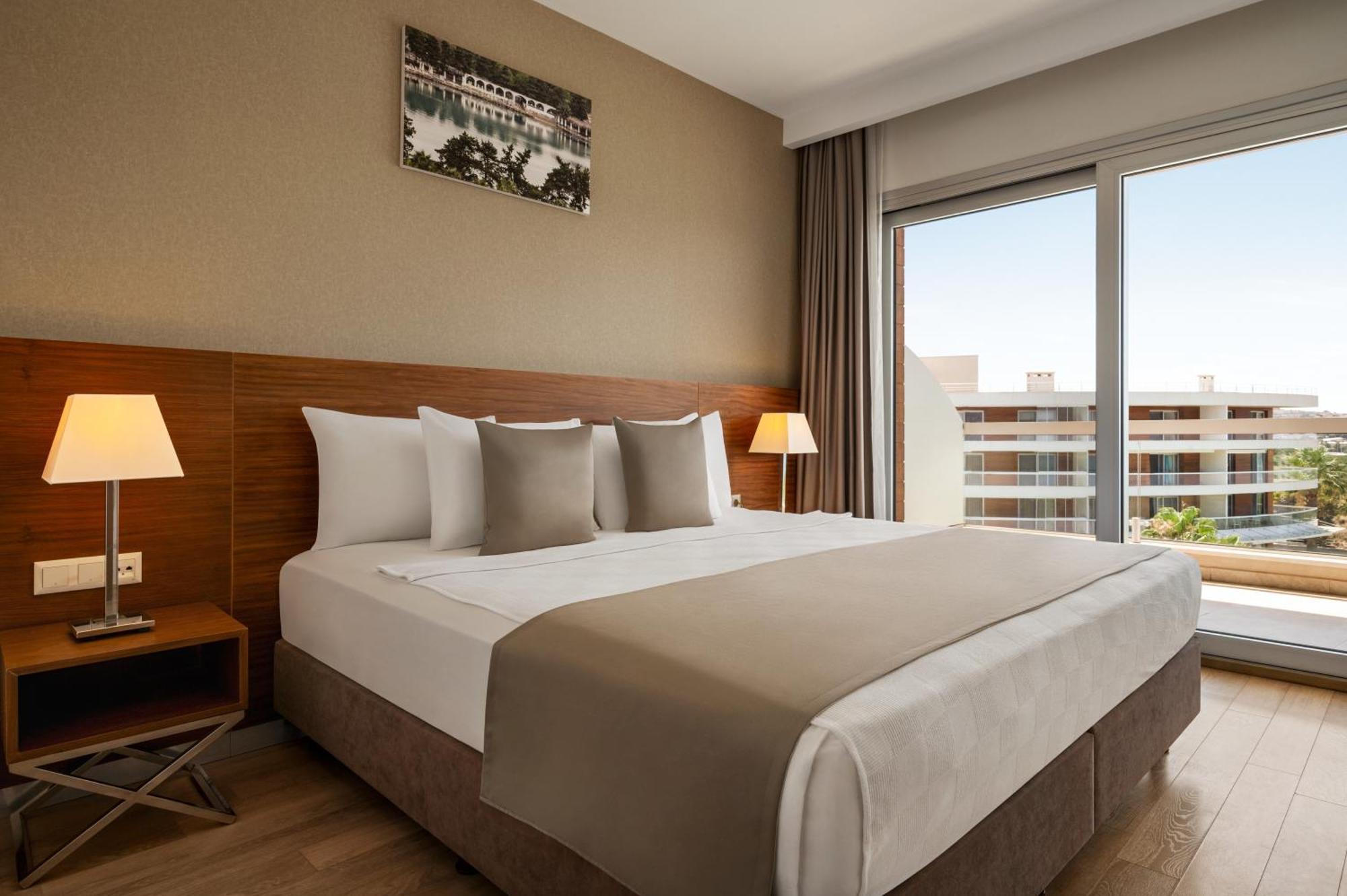 La Quinta By Wyndham Cesme Hotel อิซมีร์ ภายนอก รูปภาพ